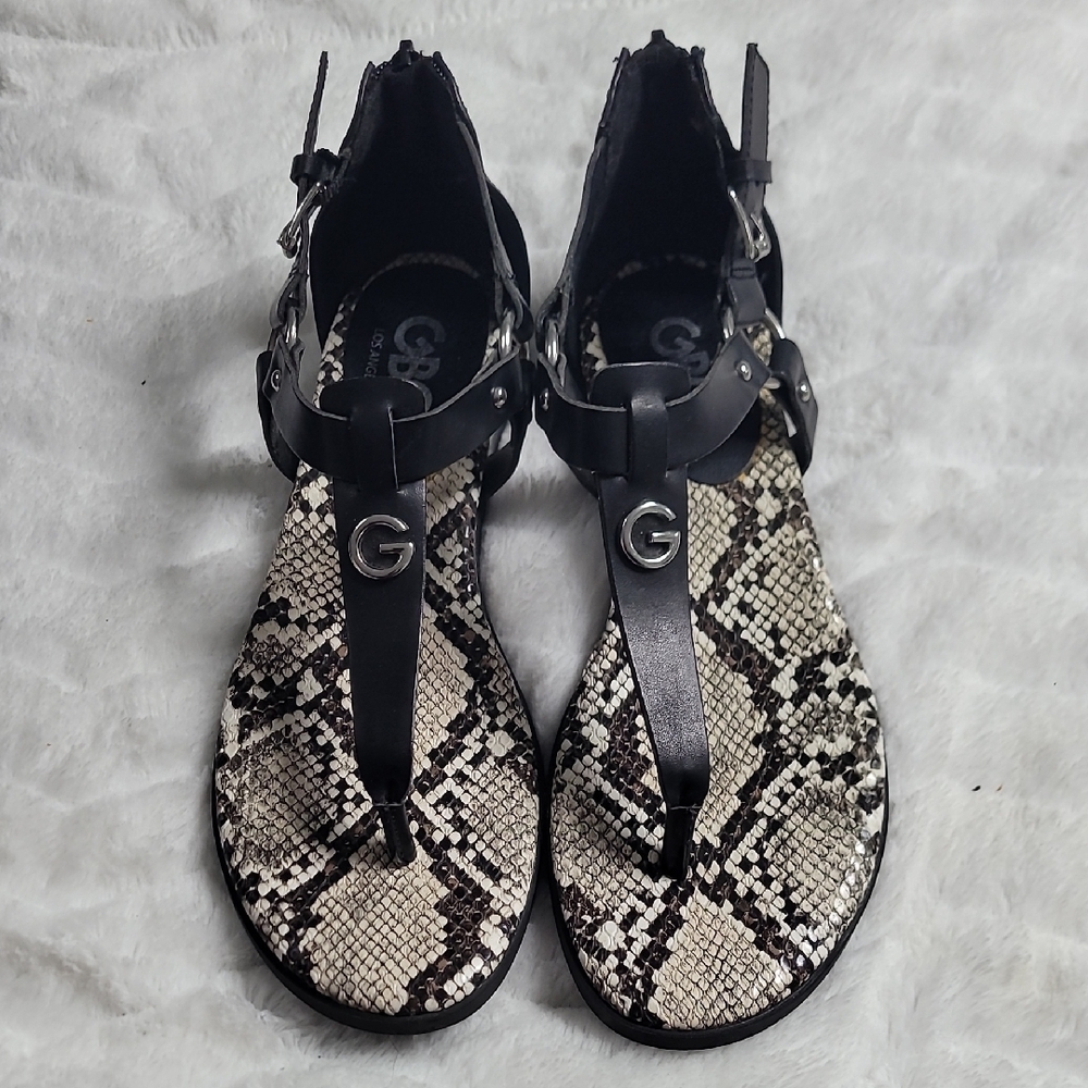 GBG Los Angeles Black Gladiator Sandals